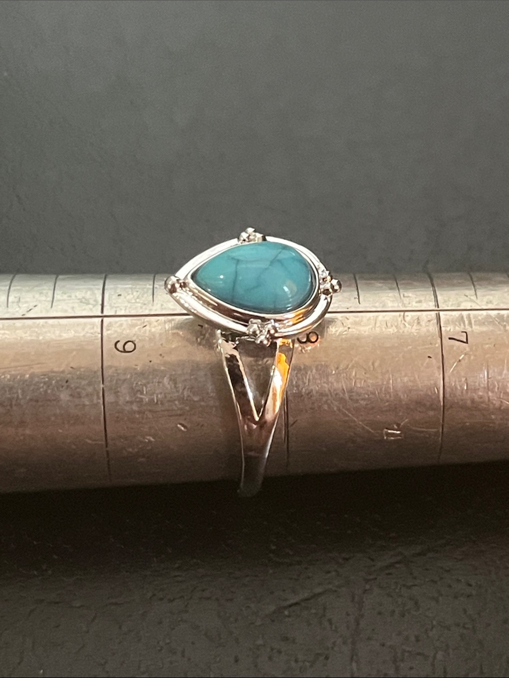 Silver tone Teardrop Turquoise Ring - Blue
